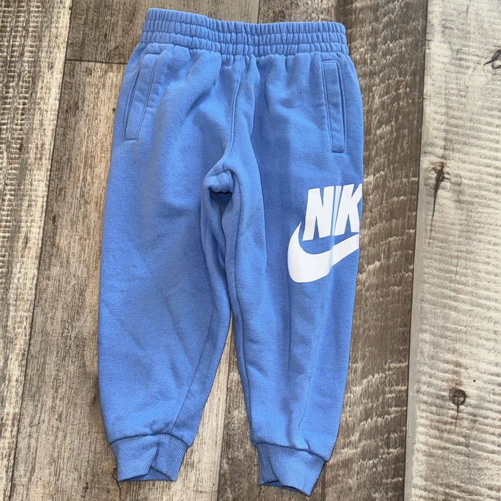 NIKE toddler Sweatpants- size 4/XS